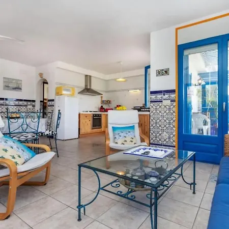 Jolie Maison, 3 A